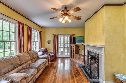 605 Meadowbrook Rd, Jackson, MS 39206 photo 9