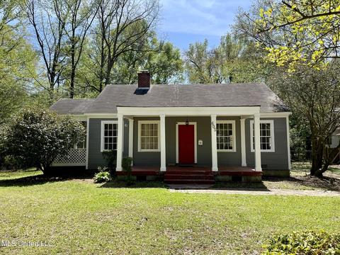 605 Meadowbrook Rd, Jackson, MS 39206 photo 1