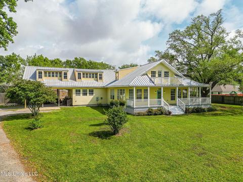18064 Allen Rd, Long Beach, MS 39560 photo 1