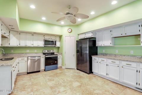 18064 Allen Rd, Long Beach, MS 39560 photo 9