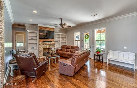 909 Cassidy Ln, Brandon, MS 39047 photo 5