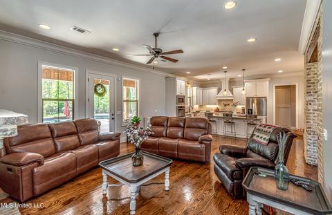 909 Cassidy Ln, Brandon, MS 39047 photo 9