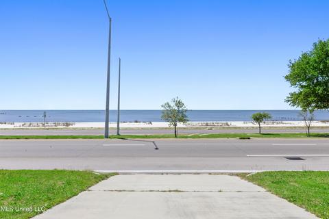 1104 Beach Blvd, Biloxi, MS 39530 photo 7
