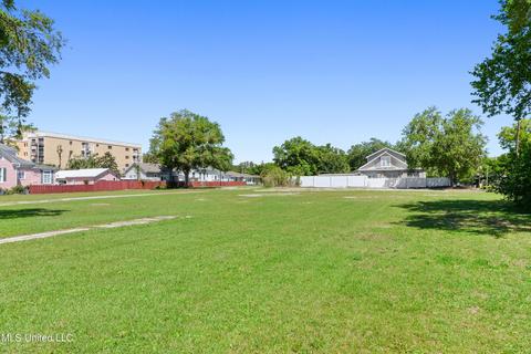 1104 Beach Blvd, Biloxi, MS 39530 photo 6