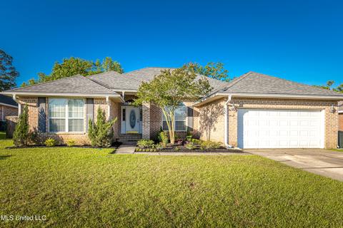 3510 Farrington Ct, Ocean Springs, MS 39564