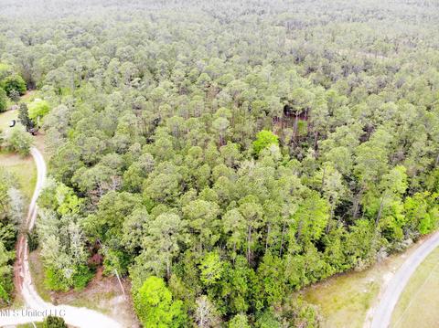 5239 Eden Pl, Biloxi, MS 39532