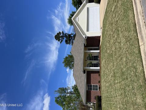 627 Shadowridge Dr, Brandon, MS 39047 photo 1