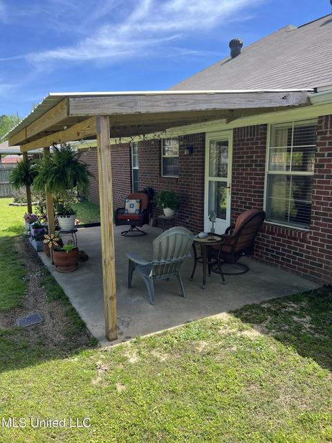 627 Shadowridge Dr, Brandon, MS 39047 photo 2