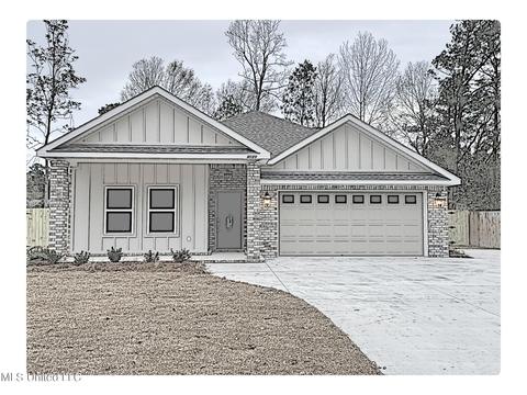 1610 S 9th St, Ocean Springs, MS 39564