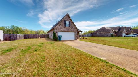2796 S Flora Lee Dr, Nesbit, MS 38651 photo 3