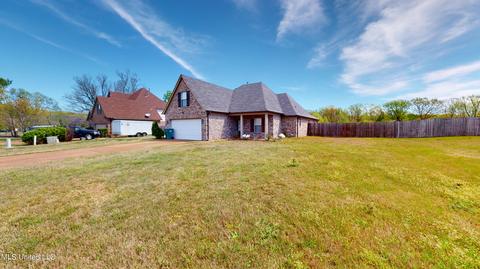 2796 S Flora Lee Dr, Nesbit, MS 38651 photo 2