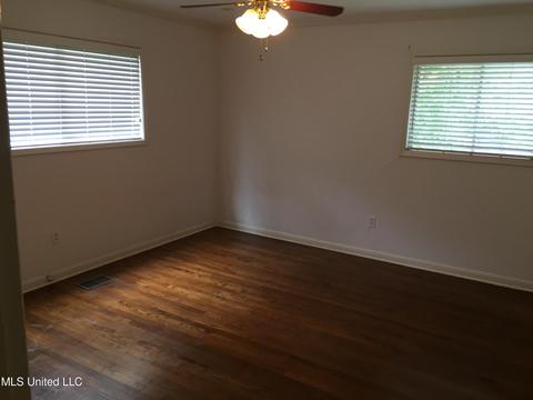 1940 Cherokee Dr, Jackson, MS 39211 photo 7