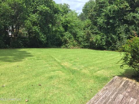 1940 Cherokee Dr, Jackson, MS 39211 photo 14