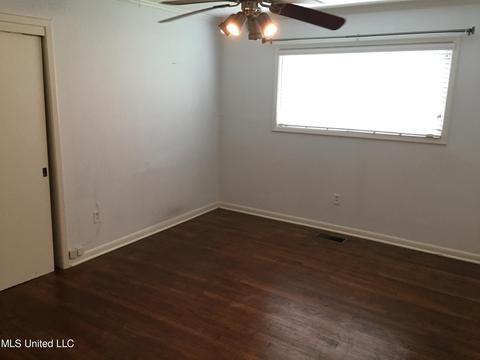 1940 Cherokee Dr, Jackson, MS 39211 photo 10
