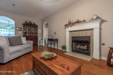 859 Cardinal Ln, Hernando, MS 38632 photo 10