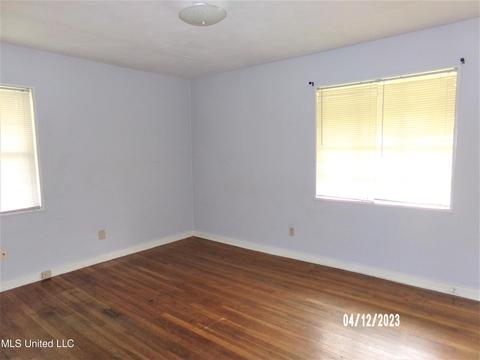 316 Barnes St, Jackson, MS 39206 photo 11