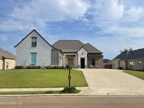 210 Copper Creek Dr, Clinton, MS 39056