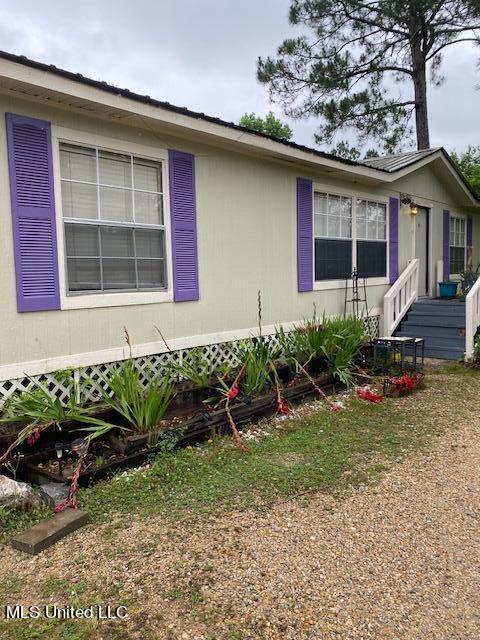 7048 E Larkin Pl, Biloxi, MS 39532