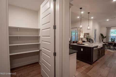 13928 Highlands Crest Loop, Olive Branch, MS 38654 photo 3