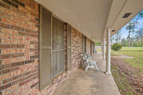 1410 E 3rd St, Forest, MS 39074 photo 6