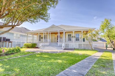 409 S Caribe Pl, Gulfport, MS 39507