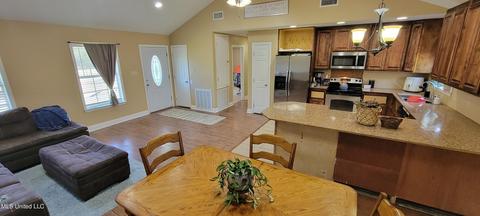793 W Mchenry Rd, Mchenry, MS 39561 photo 3