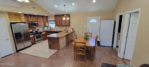 793 W Mchenry Rd, Mchenry, MS 39561 photo 5