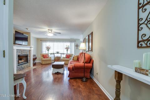 425 S Timber Way, Hernando, MS 38632 photo 5