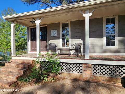 2414 Itasca Dr, Nesbit, MS 38651 photo 5