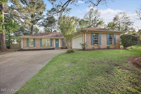 200 Hampton St, Clinton, MS 39056 photo 1