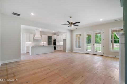 9133 Highland Meadows Dr, Hernando, MS 38632 photo 5