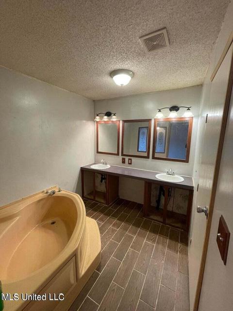 17580 Jones Ln, Saucier, MS 39574 photo 12