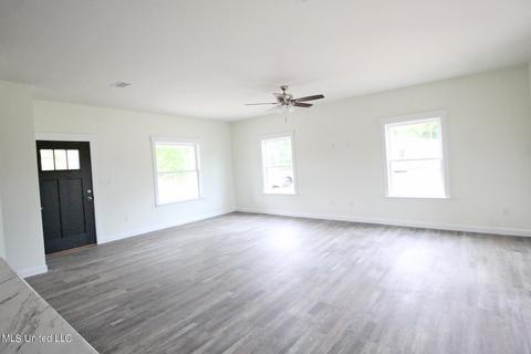 122 Green Rd, Lucedale, MS 39452 photo 3