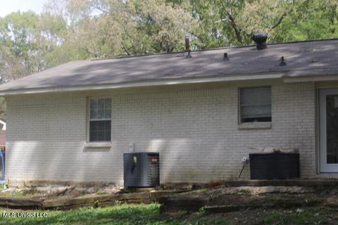 1047 Cherry Stone Circle Cir, Clinton, MS 39056 photo 7