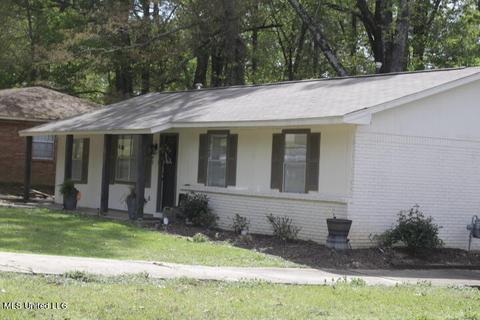 1047 Cherry Stone Circle Cir, Clinton, MS 39056 photo 5