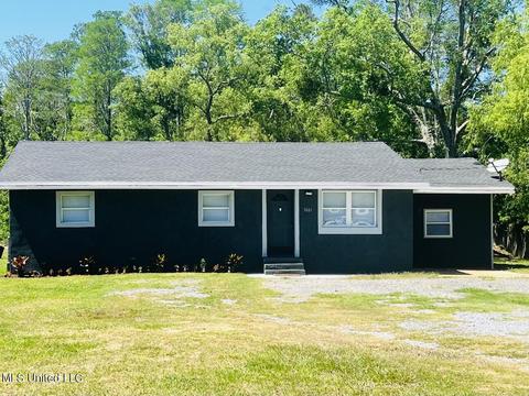 7401 Old Stage Rd, Moss Point, MS 39563 photo 1