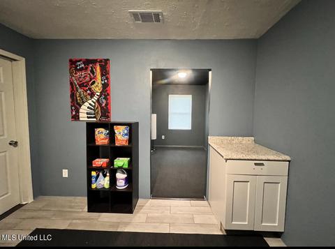 7401 Old Stage Rd, Moss Point, MS 39563 photo 18