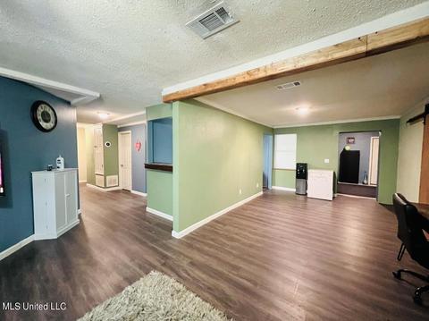 7401 Old Stage Rd, Moss Point, MS 39563 photo 8