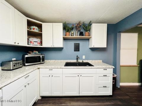 7401 Old Stage Rd, Moss Point, MS 39563 photo 14