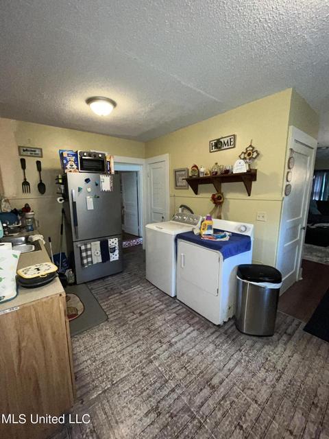 422 3rd St, Mccomb, MS 39648 photo 5