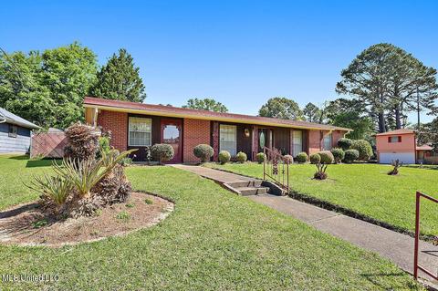2606 Queensroad Ave, Jackson, MS 39213 photo 2