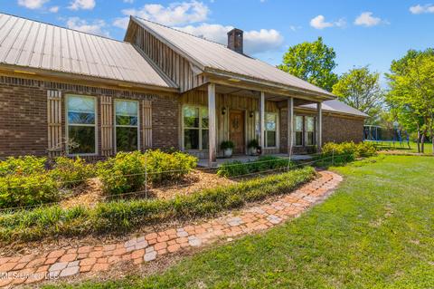 11382 Highway 433, Benton, MS 39039