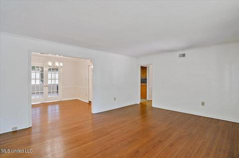 3824 Montrose Cir, Jackson, MS 39216 photo 9