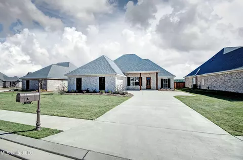 1126 Old Court Xing, Flowood, MS 39232