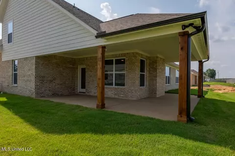 448 Fawn Grove Trl, Hernando, MS 38632 photo 2