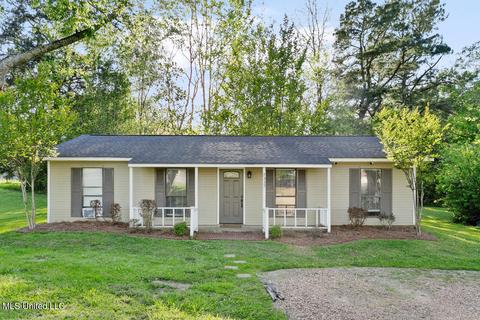 7335 Gary Rd, Byram, MS 39272 photo 2