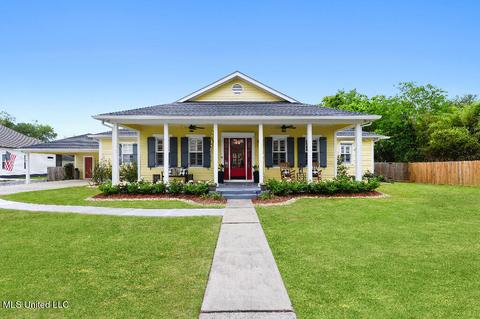 309 Saint John St, Bay Saint Louis, MS 39520