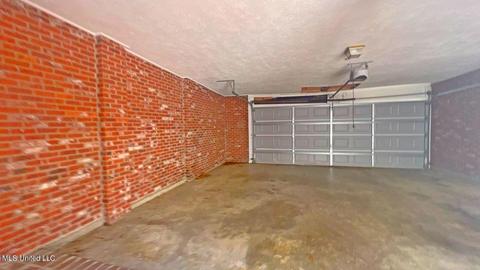 1012 Bayridge Dr, Jackson, MS 39211 photo 9
