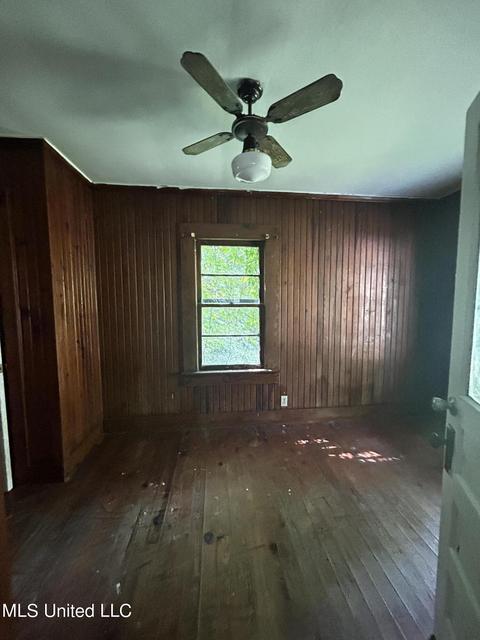 5024 Elder St, Moss Point, MS 39563 photo 8