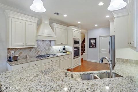 409 Julee Cir, Brandon, MS 39042 photo 9